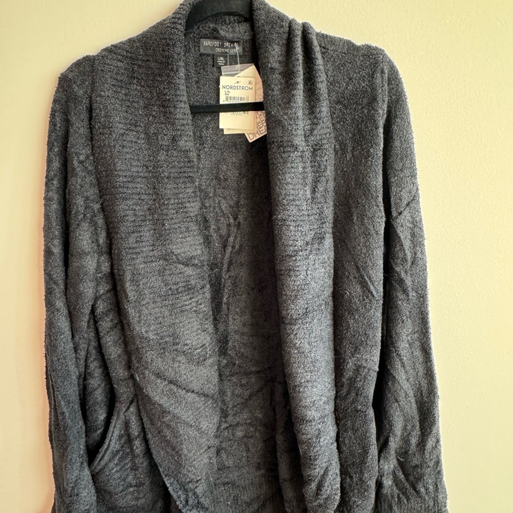 NWT Barefoot Dreams Cardigan